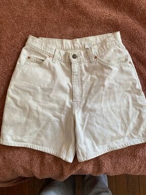 Vintage Levi's White Denim Shorts - High Rise